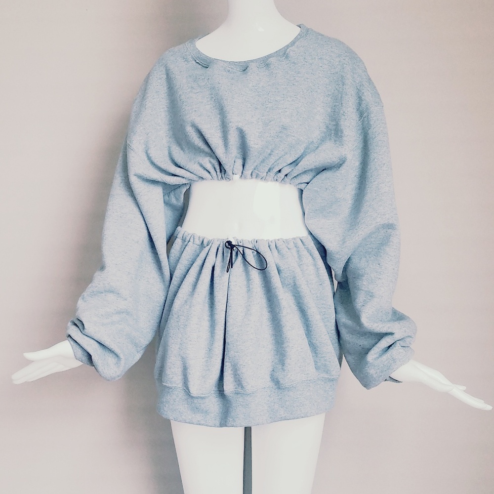Crop Sweatshirt and skirt